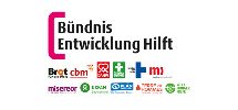 Logo Bündnis Entwicklung Hilft mit rosafarbener eckiger Klammer auf einer Seite und den bunten kleinen Logos aller elf Mitgliedsorganisationen.